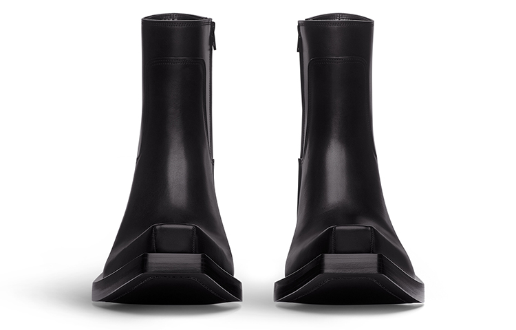 Shop Balenciaga Santiago Booties 'Black Matte Calfskin' 745530WBDO01000