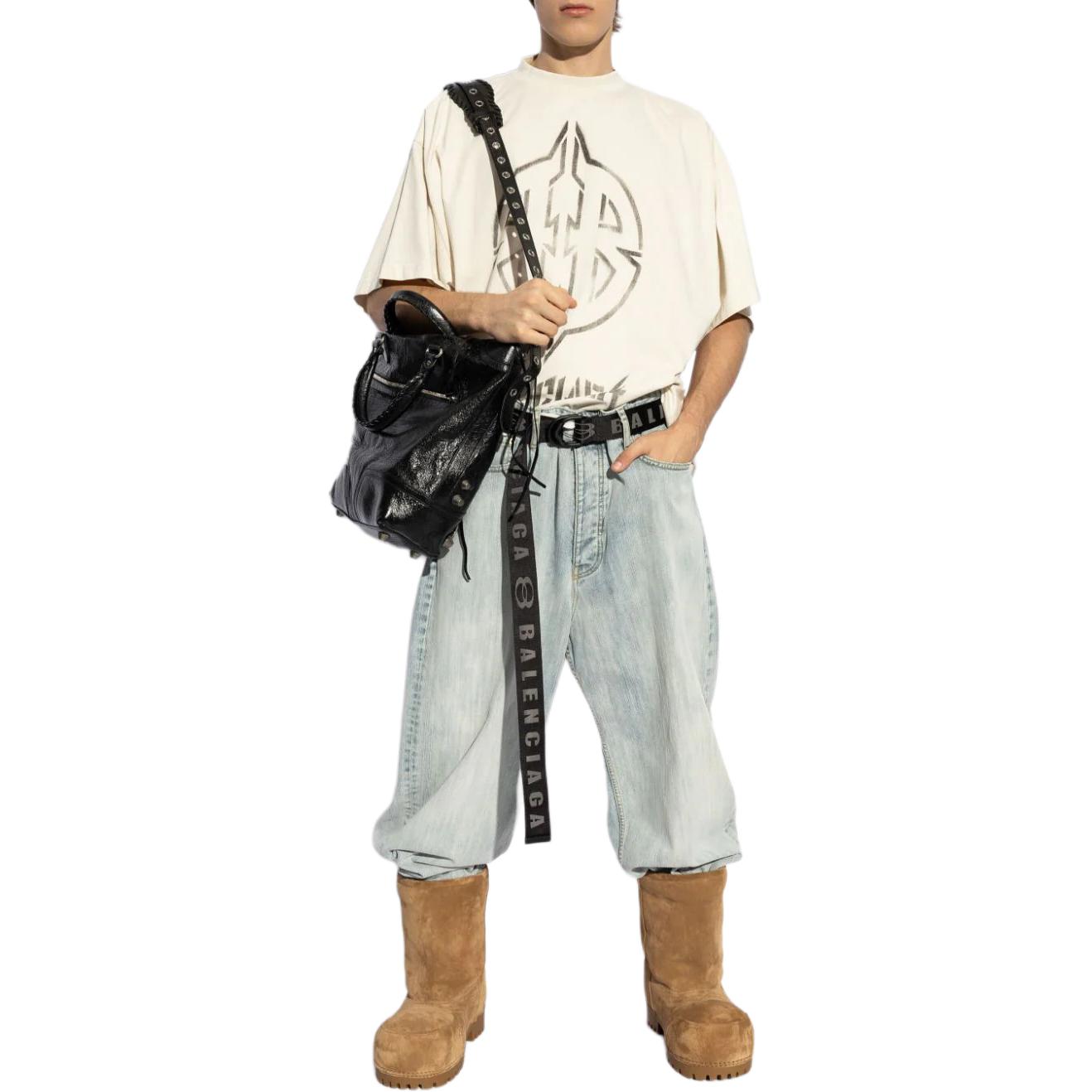 Shop Balenciaga Letter Print Crewneck T-Shirt White FW24 Unisex Oversized Fit. 787349TQVT19784