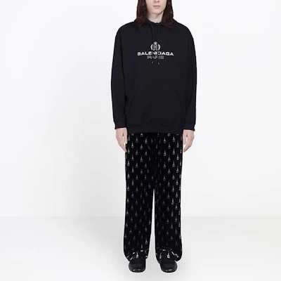 Hoodie Balenciaga Letter Print Hitam 570811TGV701000 Sizing Hoodie Balenciaga Letter Print Hitam 570811TGV701000