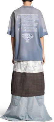 Balenciaga Letter Print Oversized Blue T-Shirt Unisex Crewneck Tee. 764235TQVE84108 Details for Balenciaga Letter Print Oversized Blue T-Shirt Unisex Crewneck Tee. 764235TQVE84108