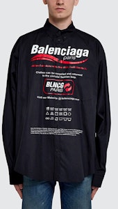 Balenciaga Kemeja Lengan Panjang Monogram Logo Unisex Hitam. 664626TEM161000 Shop Balenciaga Kemeja Lengan Panjang Monogram Logo Unisex Hitam. 664626TEM161000