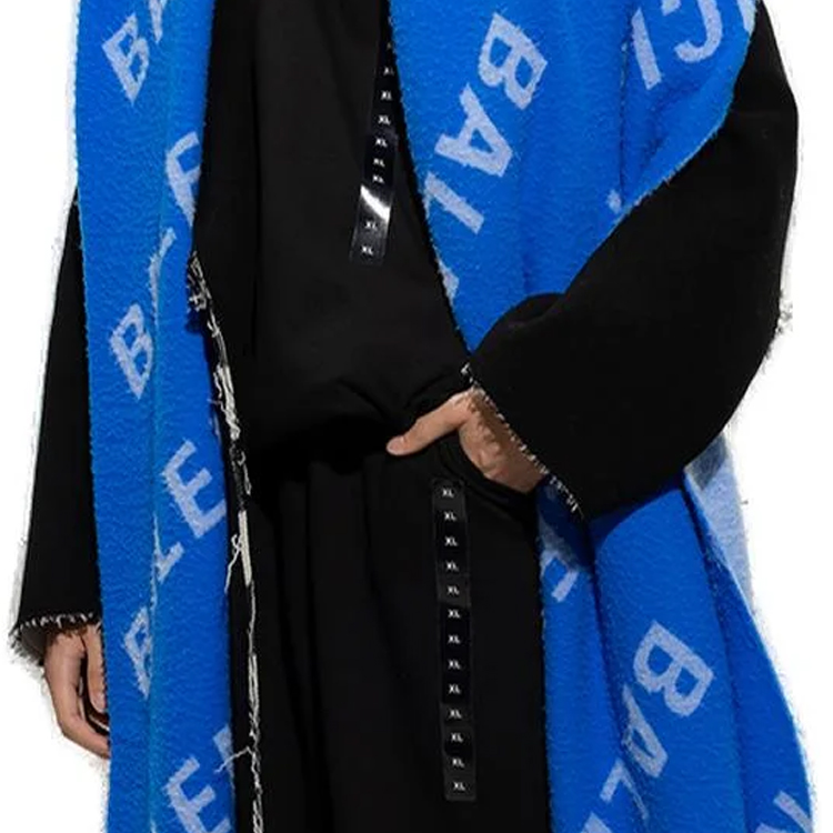 Shop 巴伦西亚加男士蓝色印花针织围巾 697725421B1