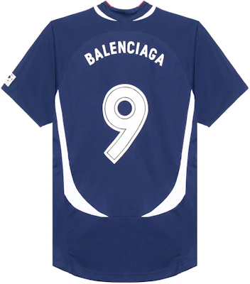 Balenciaga 男款藍色標誌印花拼色款長袖T恤 标准版型。 641664TJV054482 Lookbook Balenciaga 男款藍色標誌印花拼色款長袖T恤 标准版型。 641664TJV054482