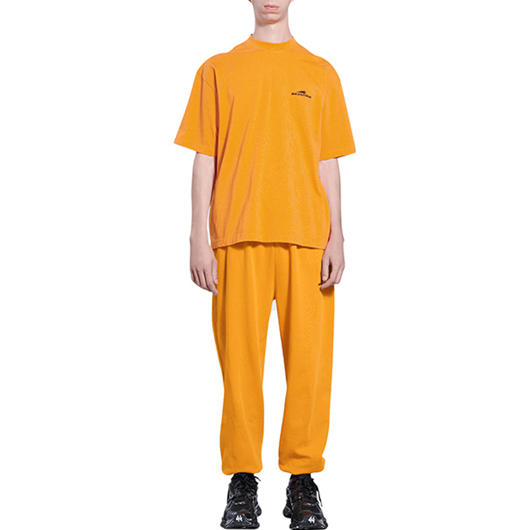 Shop Balenciaga Logo Print Crew Neck T-Shirt Orange  Regular Fit. 612966TLVI57702