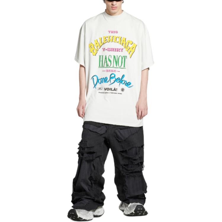 Shop Balenciaga Camiseta Blanca Oversize con Logo Impreso Unisex SS24. 787349TQVW49012
