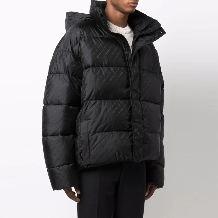 Purchase Balenciaga Jaket Puffer Logo Cetakan Hitam 681885TKO401000