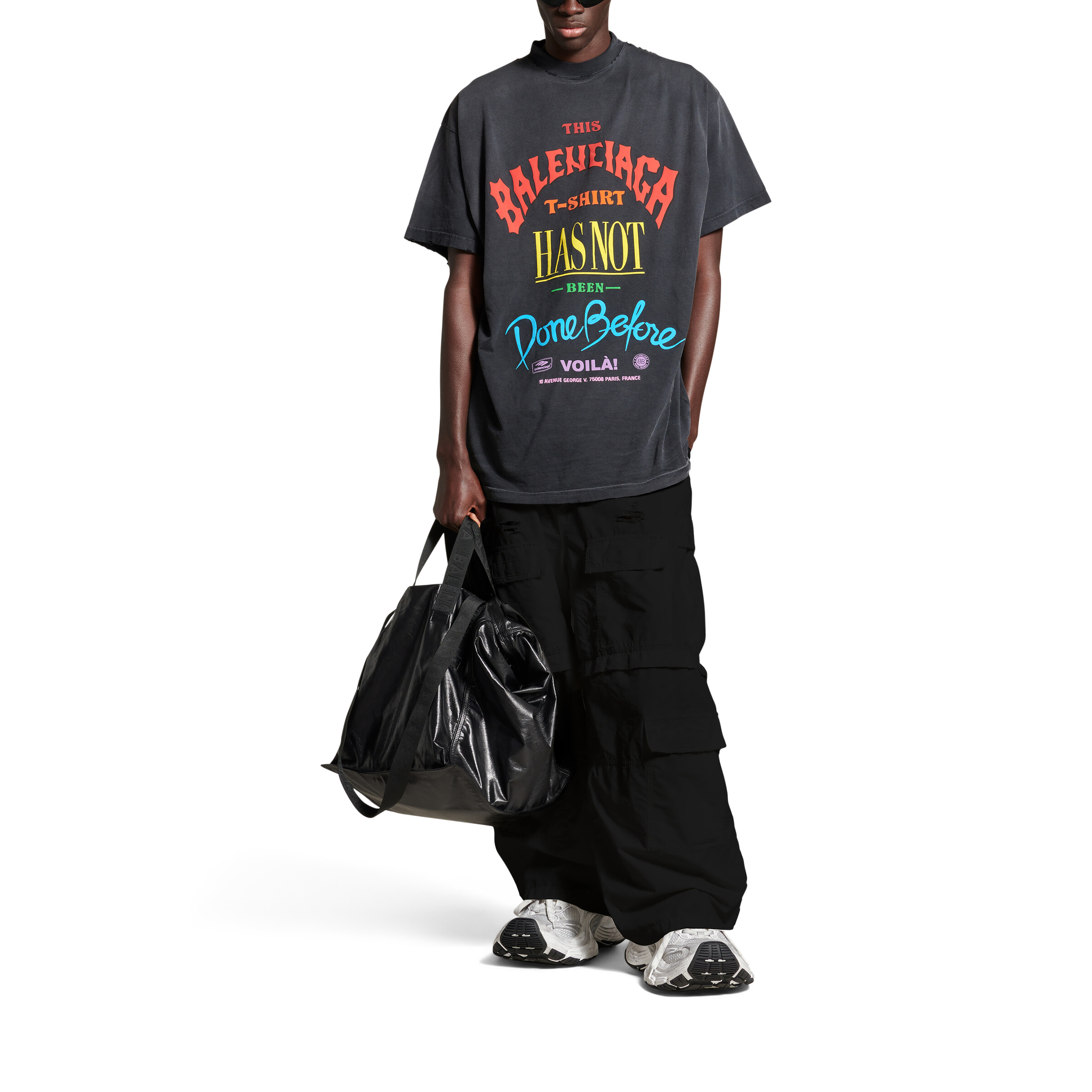 Shop 발렌시아가 로고 프린트 유니섹스 그레이 오버사이즈 크루넥 티셔츠 787349TQVW41134