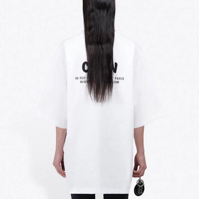 발렌시아가 로고 프린트 화이트 루즈핏 티셔츠 620941TIV749040 Shop 발렌시아가 로고 프린트 화이트 루즈핏 티셔츠 620941TIV749040