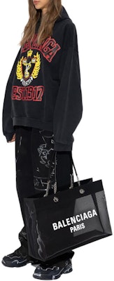 Balenciaga低腰寬鬆剪裁印花刺繡男女通用黑色長褲. 745223TNW111700 Lookbook Balenciaga低腰寬鬆剪裁印花刺繡男女通用黑色長褲. 745223TNW111700