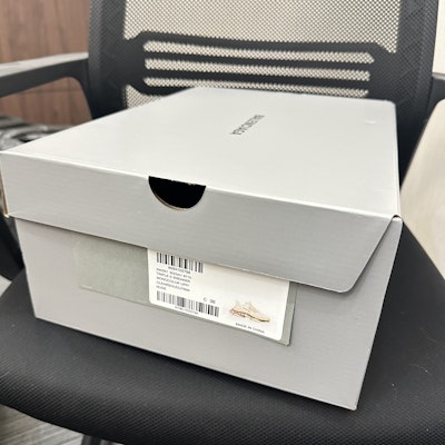 발렌시아가 나이키 블레이저 미드 '중국산' (Balenciaga Nike Beulleijeo Mideu 'Jungguksan') EC-BL103373A Lookbook 발렌시아가 나이키 블레이저 미드 '중국산' (Balenciaga Nike Beulleijeo Mideu 'Jungguksan') EC-BL103373A