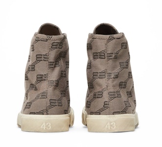 Balenciaga Paris Tinggi 'BB Monogram - Abu Mink Tua' 688752W3RQ12298 Details for Balenciaga Paris Tinggi 'BB Monogram - Abu Mink Tua' 688752W3RQ12298