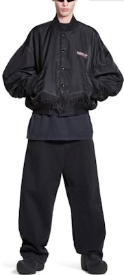 Balenciaga Jaket Longgar Unisex Logo Cetak Hitam Varsity Political Campaign FW23. 763434TNO271000 Purchase Balenciaga Jaket Longgar Unisex Logo Cetak Hitam Varsity Political Campaign FW23. 763434TNO271000