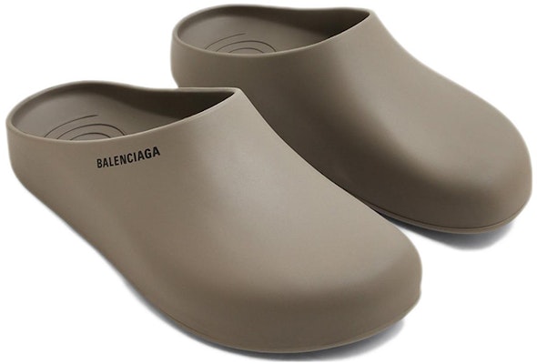 Balenciaga Selipar Pool Tertutup 'Kelabu Sederhana' 699129-W1S8V-1010 Lookbook Balenciaga Selipar Pool Tertutup 'Kelabu Sederhana' 699129-W1S8V-1010