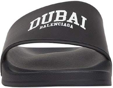 Sandal Kolam Balenciaga 'Bandar Dubai - Hitam' 689031W1S9A1003 Lookbook Sandal Kolam Balenciaga 'Bandar Dubai - Hitam' 689031W1S9A1003