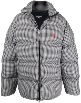 Balenciaga 經典格紋高領羽絨外套 寬鬆版 黑色. 681440TLO361070 Order Balenciaga 經典格紋高領羽絨外套 寬鬆版 黑色. 681440TLO361070
