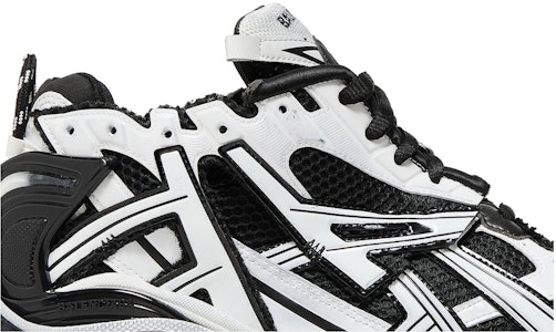 발렌시아가 러너 스니커즈 '블랙 화이트' 677403W3RB29010 Order 발렌시아가 러너 스니커즈 '블랙 화이트' 677403W3RB29010