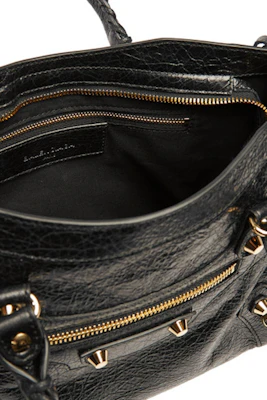 巴黎世家短肩帶經典黑色S紋理手提袋 Lookbook 巴黎世家短肩帶經典黑色S紋理手提袋