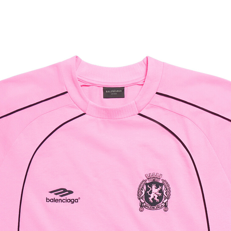 Sizing 발렌시아가 SS24 로고 프린트 핑크 오버사이즈 유니섹스 크루넥 티셔츠. 777705TPVR91401