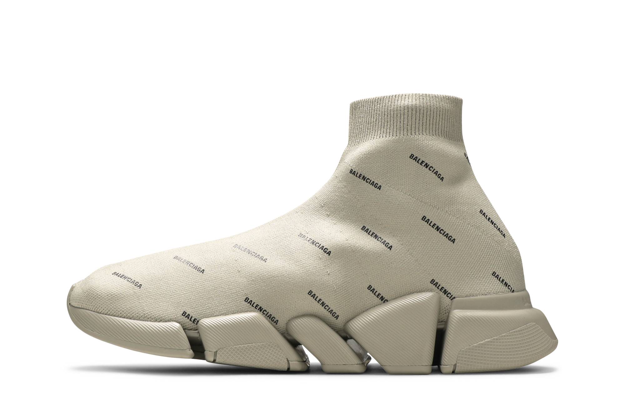 Lookbook 巴黎世家 Speed 2.0 運動鞋 '全覆蓋標誌 - 沙色' 617239-W2DBO-9910