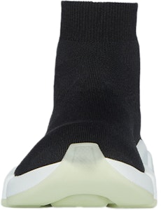 Balenciaga Speed 2.0 Sneaker 'Hitam Bersinar Dalam Gelap' 654020-W2DB8-1098 Lookbook Balenciaga Speed 2.0 Sneaker 'Hitam Bersinar Dalam Gelap' 654020-W2DB8-1098