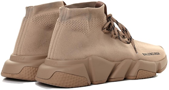 巴黎世家系带速度训练鞋 '米色' 587289-W1701-9710 Lookbook 巴黎世家系带速度训练鞋 '米色' 587289-W1701-9710