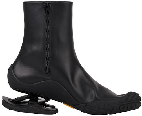 Balenciaga Boot Tumit Ankle 'Kulit Hitam' 672430WBCR11000 Order Balenciaga Boot Tumit Ankle 'Kulit Hitam' 672430WBCR11000