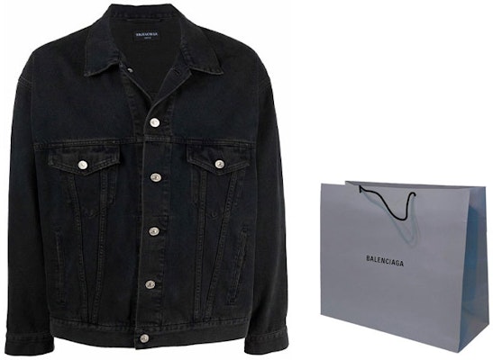 Balenciaga Jaket Denim Logo Spray Cat Unisex Hitam. 678354TIWA21440 Shop Balenciaga Jaket Denim Logo Spray Cat Unisex Hitam. 678354TIWA21440