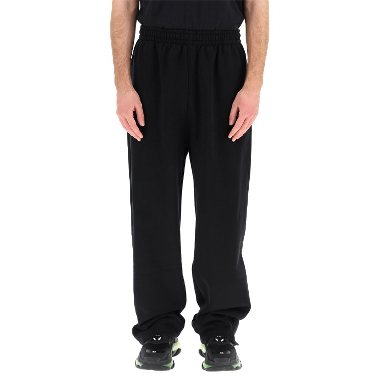 Lookbook Balenciaga SS21 Celana Kasual Logo Coca-Cola Hitam 641602TIV531070