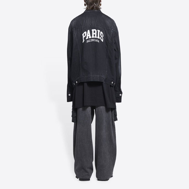 Purchase Balenciaga SS22 Jaket Denim Hitam Leher Petak Logo dengan Poket. 690198TBP479034