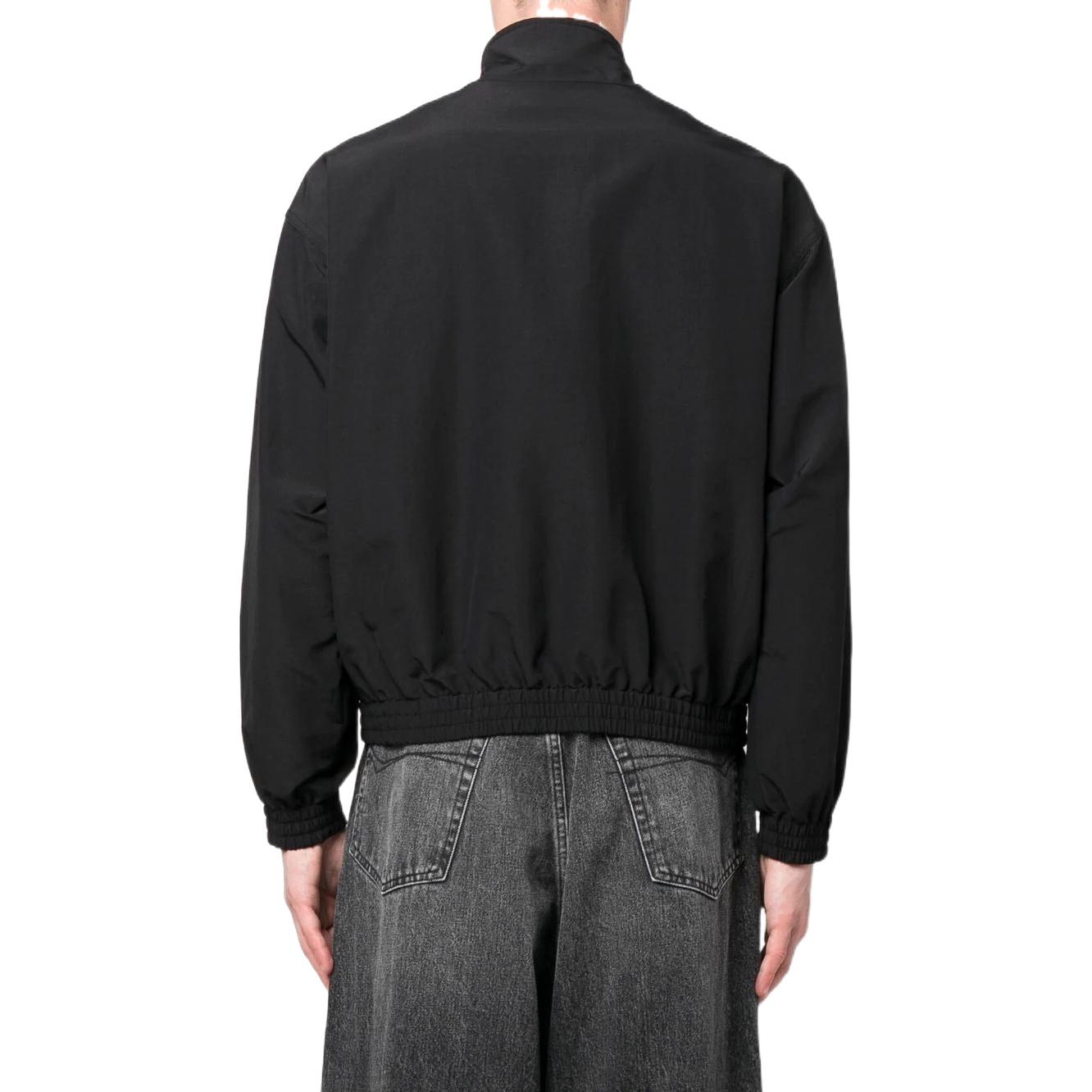 Details for Balenciaga SS22 Jaket Trek Zip-Up Logo Hitam. 704505TKO481000