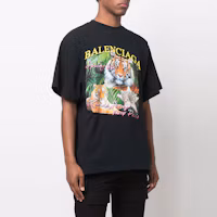 Shop Balenciaga SS22 黑色虎紋叢林圖案印花T恤。 681314TLVH21000