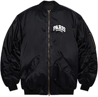 Balenciaga SS22 Black Zip-Up Jacket with Letter Logo Print Regular Fit. 690398TYD311000 Balenciaga SS22 Black Zip-Up Jacket with Letter Logo Print Regular Fit. 690398TYD311000