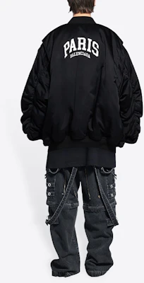 Balenciaga SS22 黑色拉鍊外套 字母標誌印花 常規版型。 690398TYD311000 Purchase Balenciaga SS22 黑色拉鍊外套 字母標誌印花 常規版型。 690398TYD311000