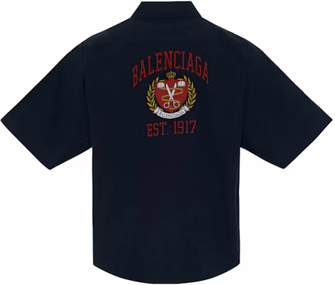Balenciaga SS22 Kemeja Lengan Pendek Navy Logo Bordir Regular Fit 675643TYB184100 Lookbook Balenciaga SS22 Kemeja Lengan Pendek Navy Logo Bordir Regular Fit 675643TYB184100