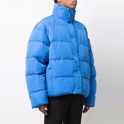 巴黎世家 SS22 宽松版蓝色连帽羽绒夹克 642228TFO044011 Purchase 巴黎世家 SS22 宽松版蓝色连帽羽绒夹克 642228TFO044011