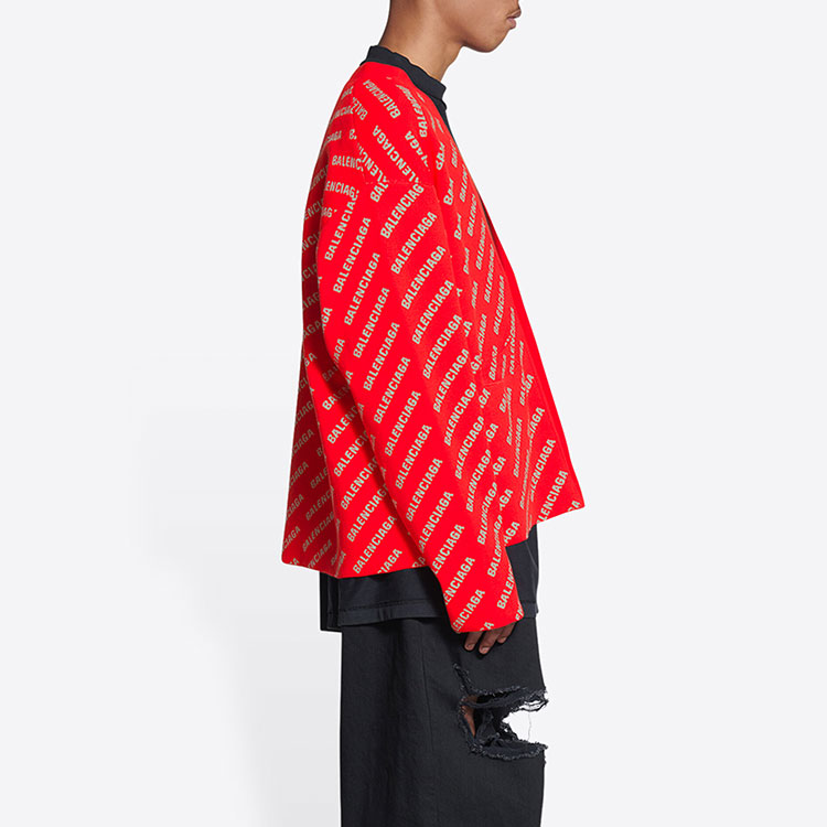 Sizing Balenciaga SS22 Baju Sejuk Rajut Merah Oversized dengan Corak Logo Mini. 699822T32336090