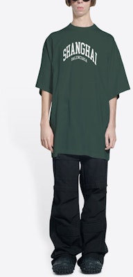 Balenciaga SS22 城市系列綠色標誌印花圓領T恤。 676589TLVL33011 Shop Balenciaga SS22 城市系列綠色標誌印花圓領T恤。 676589TLVL33011