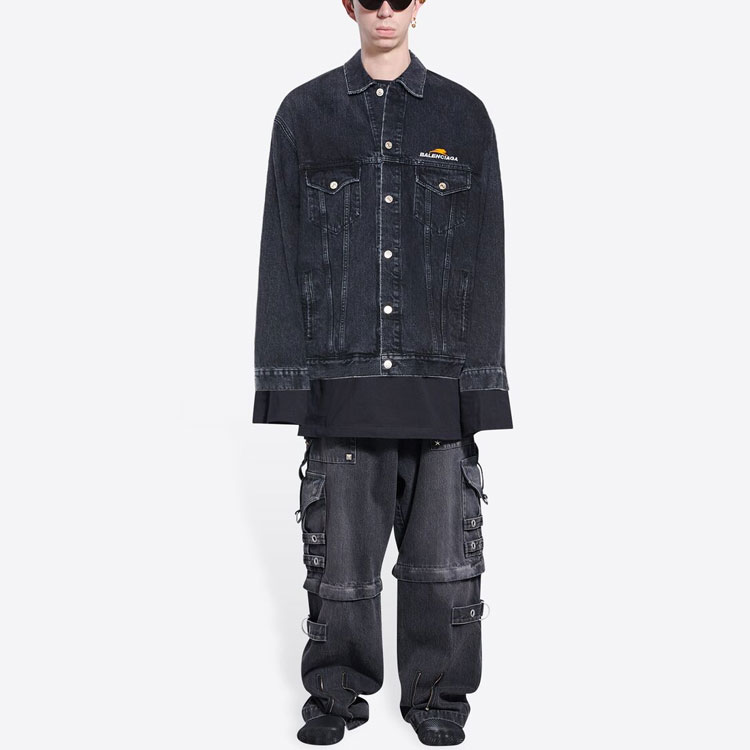 Shop Balenciaga SS22 LNY Harimau Jaket Denim Logo Oversized Lelaki Hitam 681804TBP471055