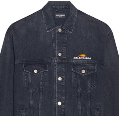 Balenciaga SS22 LNY Harimau Jaket Denim Logo Oversized Lelaki Hitam 681804TBP471055 Sizing Balenciaga SS22 LNY Harimau Jaket Denim Logo Oversized Lelaki Hitam 681804TBP471055