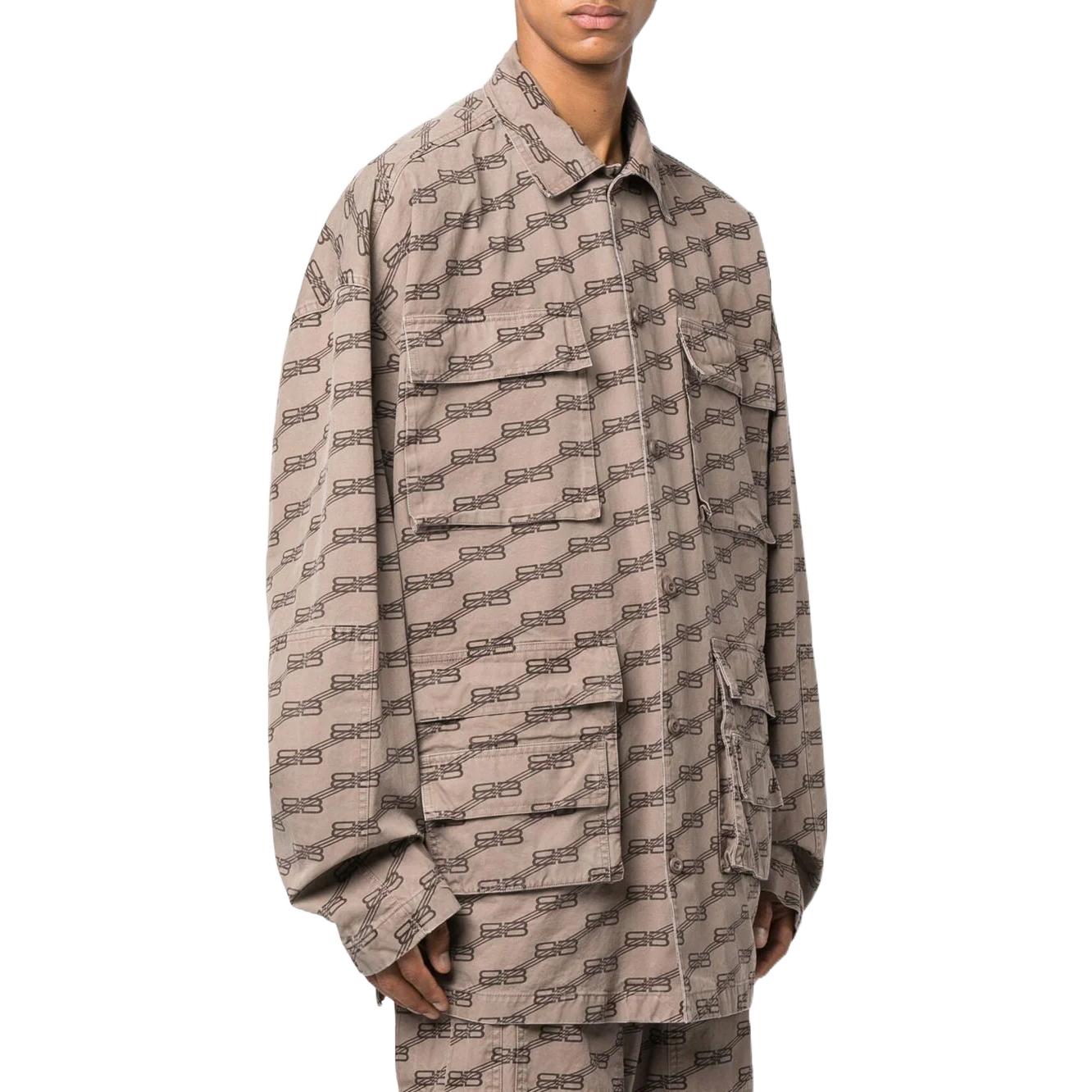 Shop Balenciaga Kemeja Coklat Lengan Panjang Logo SS22 Relaxed Fit. 704390TML349378