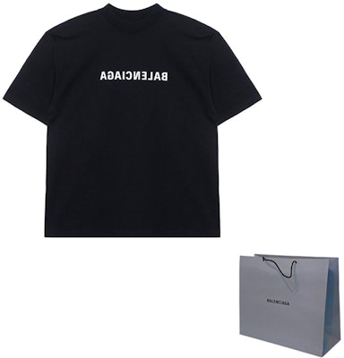 Balenciaga SS22 Baju T-shirt Hitam Unisex Cetak Logo Oversized. 612966TNVR21070 Shop Balenciaga SS22 Baju T-shirt Hitam Unisex Cetak Logo Oversized. 612966TNVR21070