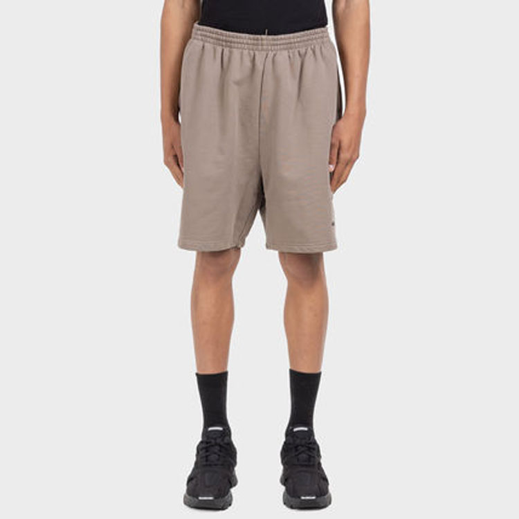 Shop 발렌시아가 SS22 로고 프린트 릴렉스 핏 엘라스틱 허리 반바지 다크 그레이. 674591TMVF57761