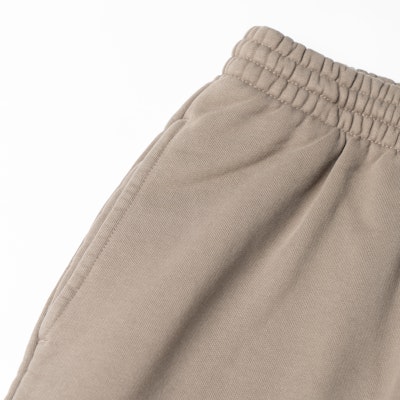 발렌시아가 SS22 로고 프린트 릴렉스 핏 엘라스틱 허리 반바지 다크 그레이. 674591TMVF57761 Details for 발렌시아가 SS22 로고 프린트 릴렉스 핏 엘라스틱 허리 반바지 다크 그레이. 674591TMVF57761