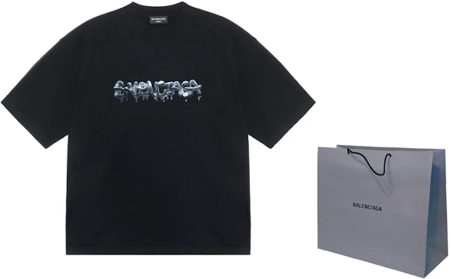 Balenciaga SS22 Baju Hitam Lengan Pendek Unisex Logo Graffiti Slime. 612966TLVF11069 Shop Balenciaga SS22 Baju Hitam Lengan Pendek Unisex Logo Graffiti Slime. 612966TLVF11069
