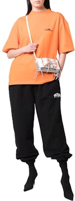 Balenciaga SS22 Slogan Print Cotton Jogger Sweatpants Unisex Black. 675244TLVL81070 Lookbook Balenciaga SS22 Slogan Print Cotton Jogger Sweatpants Unisex Black. 675244TLVL81070