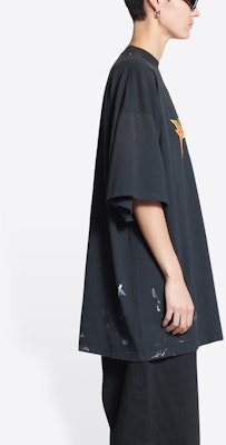 Balenciaga SS22 Kaos Hitam Logo Print Katun Jersey. 694576TMV880105 Sizing Balenciaga SS22 Kaos Hitam Logo Print Katun Jersey. 694576TMV880105