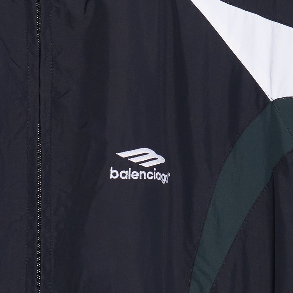 Sizing Balenciaga SS23  Black High-Collar Zip-Up Sun Protection Jacket. 725276TNO791000