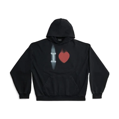 Balenciaga SS23 Black Loose Fit Sweatshirt with Heart Letter Print. 742603TOVH59034