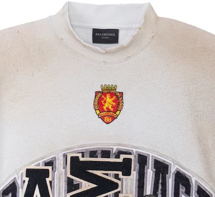 Balenciaga SS23 Beige Oversized Unisex Embroidered Logo T-Shirt. 739028TOVN29012 Details for Balenciaga SS23 Beige Oversized Unisex Embroidered Logo T-Shirt. 739028TOVN29012