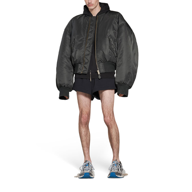 Shop Balenciaga Jaket Zip-Up Hitam SS23 Unisex Potongan Longgar 746470TLO251000